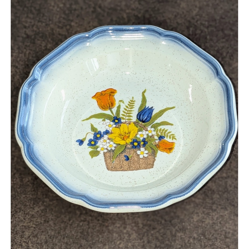 Mikasa Country Club Garden Treasures CA 508 Soup Cereal Bowl Floral Basket Japan